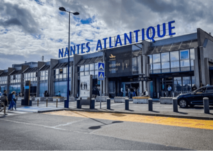 Dans les coulisses d'une exploitation contrainte : Aéroport de Nantes Atlantique
